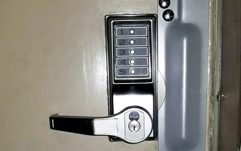 Commercial Locks Installation service in Houston